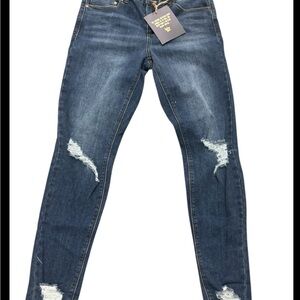 Indigo Rein Distressed mid- rise, narrow leg Blue Jeans size 9